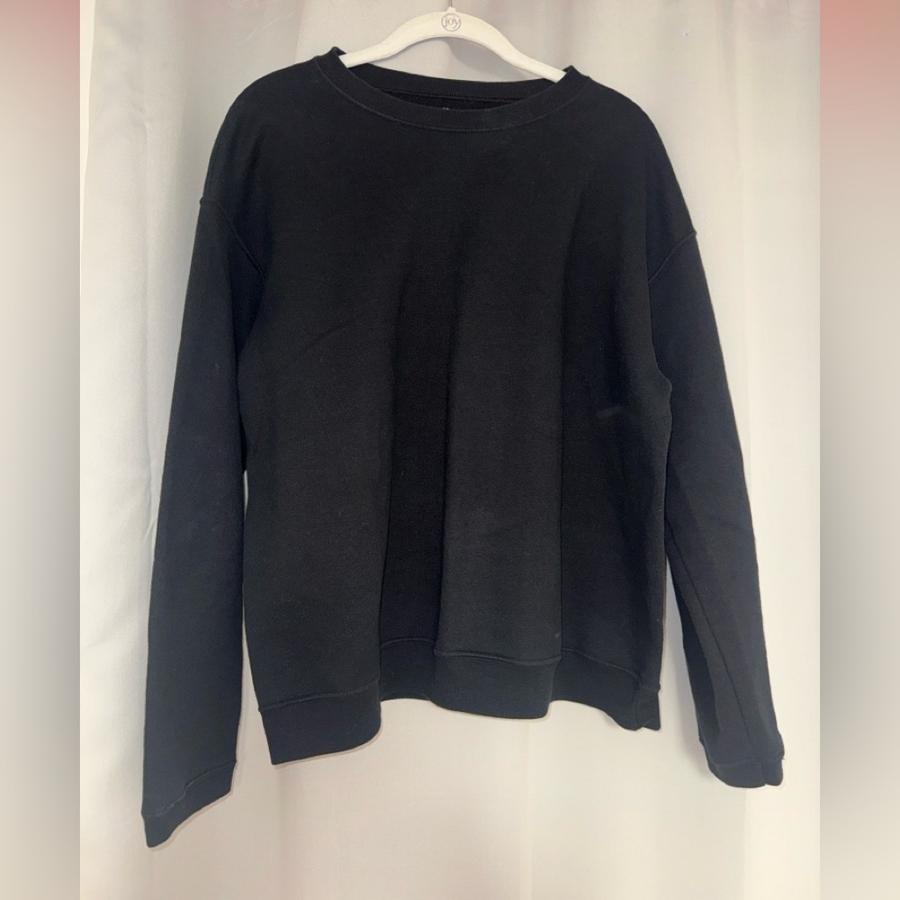 Hanes her way black crewneck sweatshirt Large